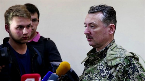 В Славянске - эвакуация: во избежание массовых жертв, Стрелок приказал не стрелять в черте города