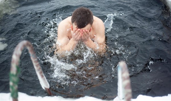 В Горловке отменили крещенские купания из-за обострения
