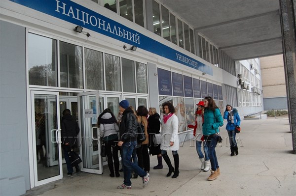Студенты-горловчане, обучавшиеся в Донецком национальном университете, могут продолжить учебу в родном ВУЗе, но уже в Виннице