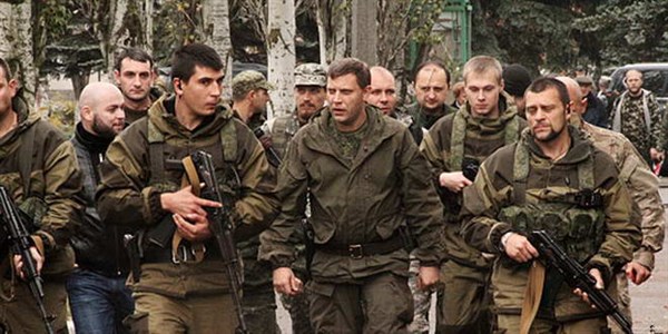 Знакомые все лица: кому главарь «ДНР» Захарченко запретил въезд в «молодую республику»? 