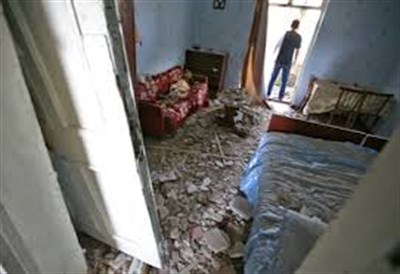 Горловчане просят власть оккупированного города отремонтировать жилье после обстрелов