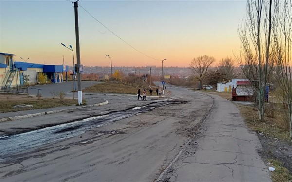 В Горловке готовят к ремонту улицу Матросова — это одно из самых аварийных мест в городе 