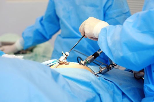 Более 50 операции провели горловские хирурги-акушеры в новой операционной гинекологического  отделения