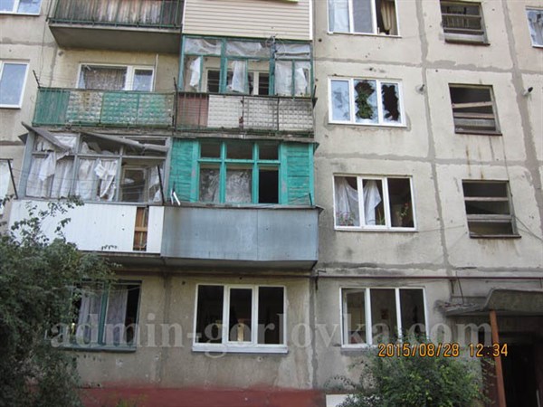Поселок Гольмовский после обстрела: разрушен жилой дом, еще семь – повреждены 