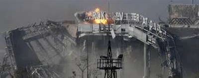 Донецкий аэропорт в наши дни: блогер сделал видеообзор, показал разбитые строения и осколки ГРАДов 