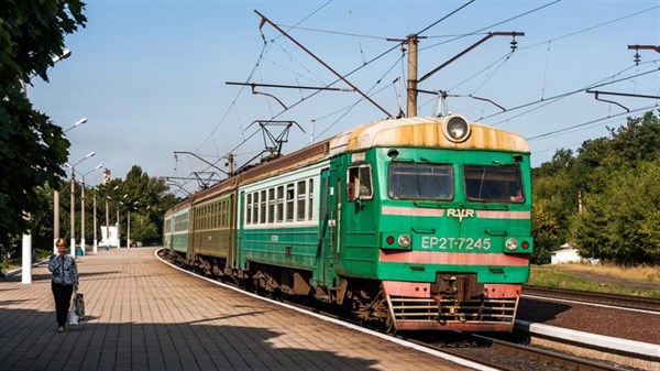 Частично восстановлено движение пригородных поездов в самопровозглашенной "ДНР"