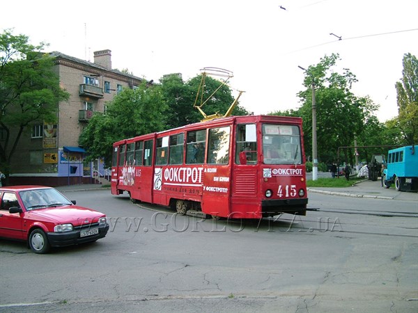В Горловке работает 13 троллейбусов и 10 трамваев