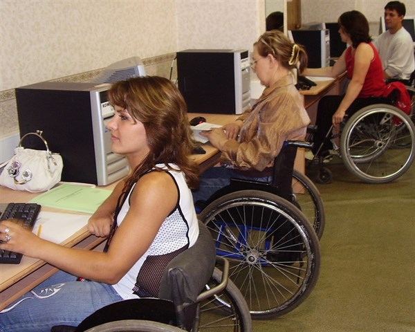 В Горловке прокуратурой на одном из предприятий выявлены нарушения по трудоустройству инвалидов 