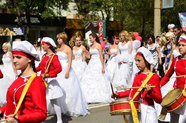 Новый конкурс на Gorlovka.ua: выбираем самых красивых участниц Парада невест 