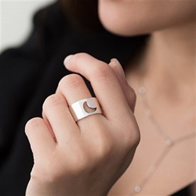 Серебряные кольца: найти лучший и стильный выбор