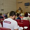 Оппозиция власти: депутат Владимир Рыбак частенько приходил на сессию в фирменной футболке