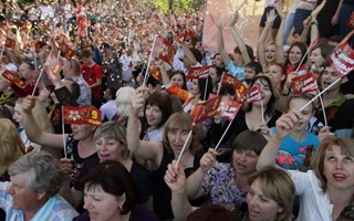 Горловчане приняли участие в самом массовом исполнении песни "День Победы" 